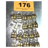 20 SMALL DOUBLE PULLEYS