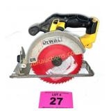 DEWALT 20V MAX 6 1/2' CORDLESS CIRCULAR SAW