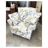 WHITE & FLORAL SOFA CHAIR 2024 JACKSON FURNITURE