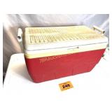 IGLOO ICE CHEST WITH FISH MEASURE ON TOP