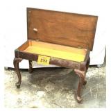 PIANO BENCH