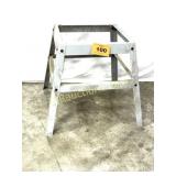 METAL STAND