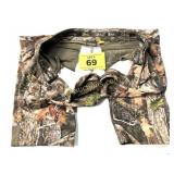 CABELLAS L CAMO PANTS