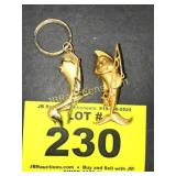 VINTAGE FISH BROOCH AND KEY CHAIN