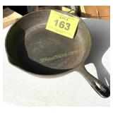 WKM 10 1/2 CAST IRON SKILLET