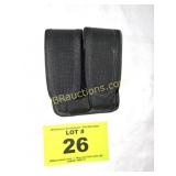 MAGAZINE POUCH