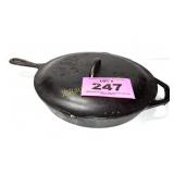 LODGE CAST IRON PAN WITH LID