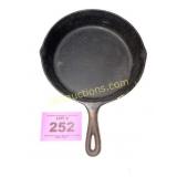 USA 8 CAST IRON SKILLET
