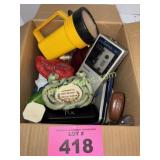 SNAKE ASHTRAY AND BOX CONTENTS