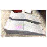 PLASTIC CAR RAMPS