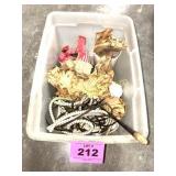 PLASTIC TUB WITH BUNGEE CORDS & HARDWARE
