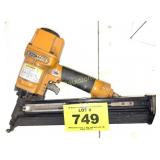 STANLEY BOSTITCH AIR NAILER