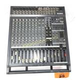 YAMAHA EMX 5000-12 POWERED MIXER