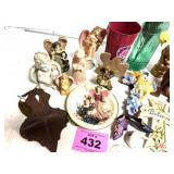 FIGURINES AND OTHER DECORATIONS, CROSS, ANGELS