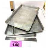 BAKING PANS