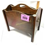 MAGAZINE RACK