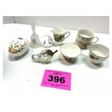 VINTAGE GLASS GRAPES AND OTHER DECO