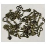 (30+) Antique Style Skeleton Keys