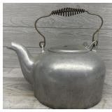 14" Wear-Ever #332 Aluminum Kettle/Humidifier