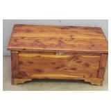 Cedar Hope Chest With Key