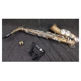 1970'S Bundy II Saxophone w/ Case