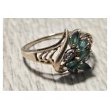 10K Gold & Green Stone Ring