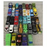 (37) Various Hotwheels Cars