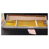 (12) Vintage Arrows