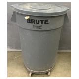 Rubbermaid Container W/ Dolley Base