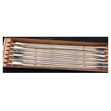 (12) Vintage Robin Hood Aluminum Arrows
