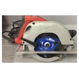 Milwaukee Skil Saw in Case