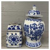 (2) Vintage Chinese Porcelain Lidded Jars