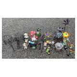 Assortment of Home & Garden Decor
