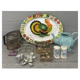 Assortment of Vintage Kitchen Items