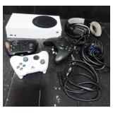 XBOX 1 With Accessories