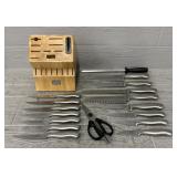 (18)Pc Chicago Cutlery Insignia Knife Block Set