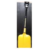 Adjustable Size Shovel