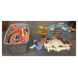 Hot Wheels Ultimate Garage & Tracks & Other