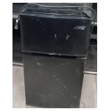 Small Refrigerator Freezer Works