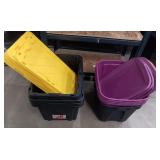 Variety of Totes With Lids