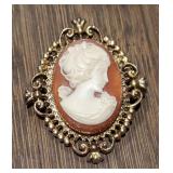 1970's Cameo Brooch