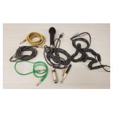 Microphone w/ Variety of Cords