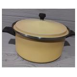 Vintage Kettle With Lid