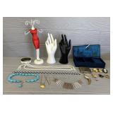 Assorted Womenï¿½s Jewelry & Accessories