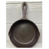 Cast Iron SK Lodge 3 Notch Skillet
