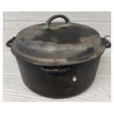 Wagner #1268C Lidded Dutch Oven w/ Wire Handle