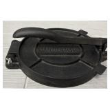 Uno Casa Cast Iron Tortilla Press w/ Handle