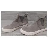 Pair of 4-Earth Shoe