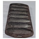 Vintage Wagner Cast-Iron Corn Cob