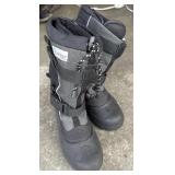 Cold Front Boots - Size 7